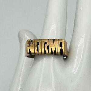 Vintage 70s Norma Cutout Pop Art Ring Gold Tone Size 8
